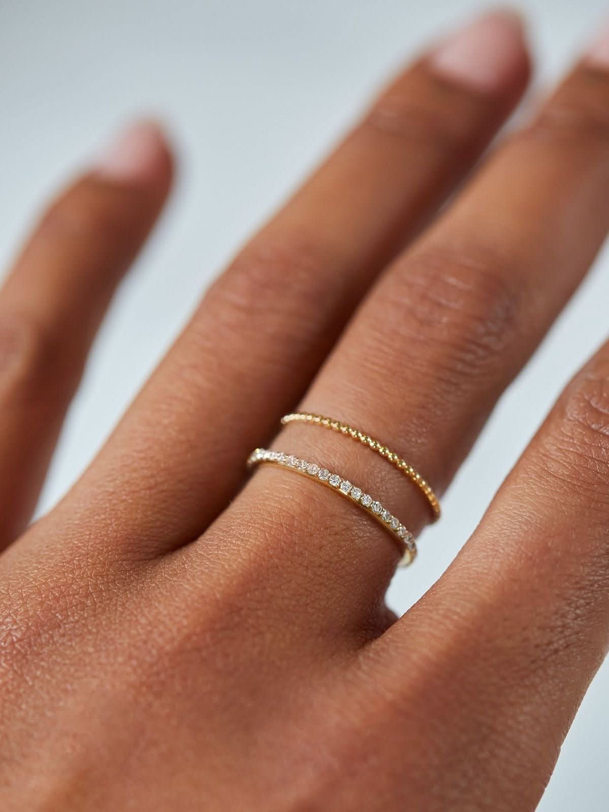 VIKKY RING – Ermoleve
